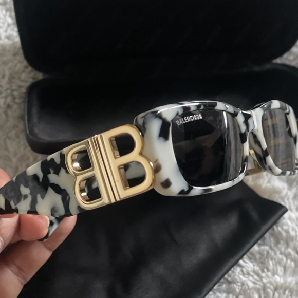 Balenciaga Accessories - DYNASTY RECTANGLE SUNGLASSES IN WHITE